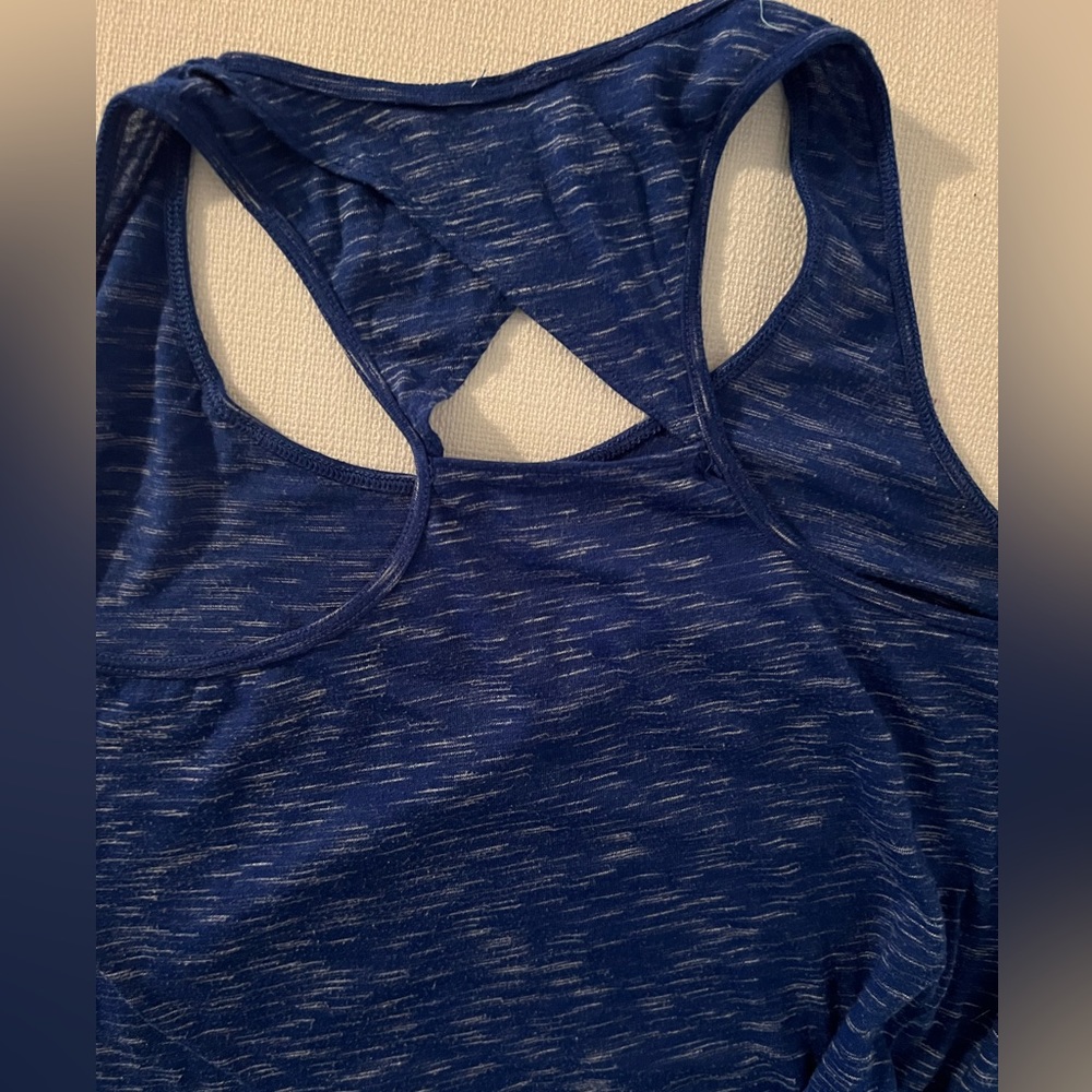 Racerback tank - Picture 3 of 3